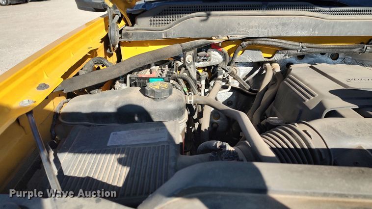 image for item LP9199 2018 Chevrolet Silverado 3500HD  utility bed pickup truck