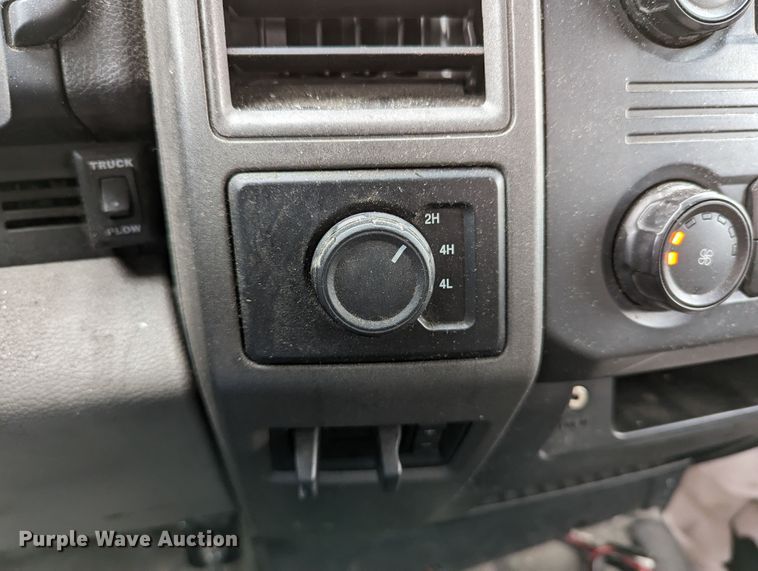 image for item LP9256 2019 Ford F350 Super Duty XL  utility bed pickup truck