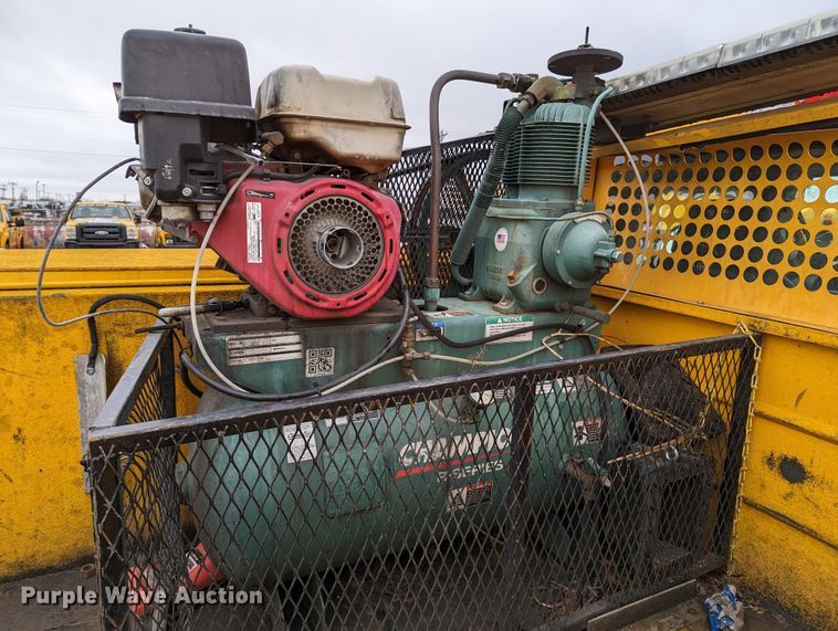 image for item LP9256 2019 Ford F350 Super Duty XL  utility bed pickup truck