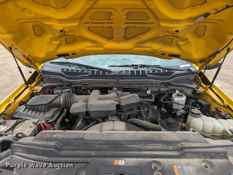 image for item LP9256 2019 Ford F350 Super Duty XL  utility bed pickup truck