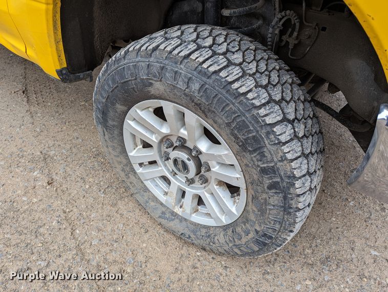 image for item LP9256 2019 Ford F350 Super Duty XL  utility bed pickup truck