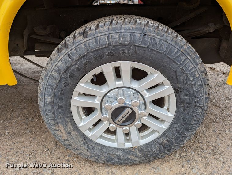 image for item LP9256 2019 Ford F350 Super Duty XL  utility bed pickup truck