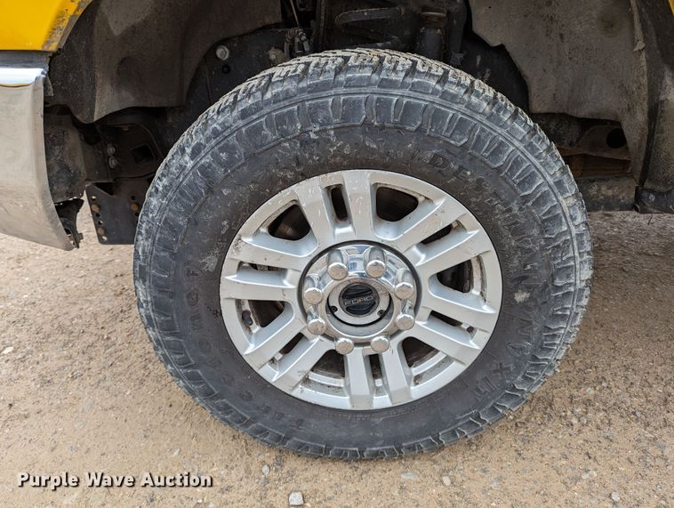 image for item LP9256 2019 Ford F350 Super Duty XL  utility bed pickup truck