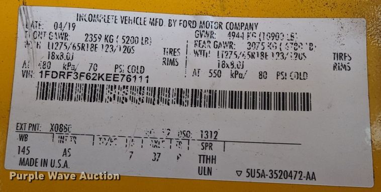 image for item LP9256 2019 Ford F350 Super Duty XL  utility bed pickup truck