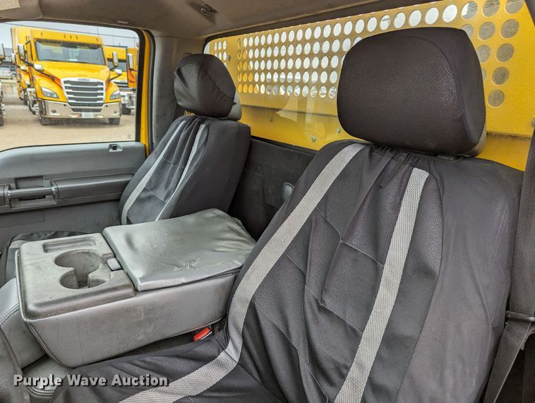 image for item LP9260 2016 Ford F350 Super Duty XL  utility bed pickup truck