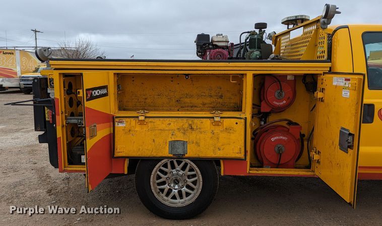 image for item LP9260 2016 Ford F350 Super Duty XL  utility bed pickup truck