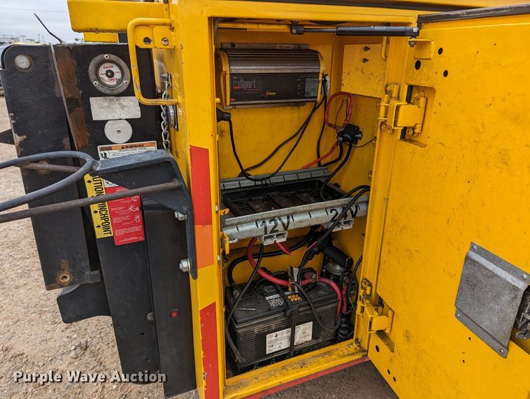 image for item LP9260 2016 Ford F350 Super Duty XL  utility bed pickup truck