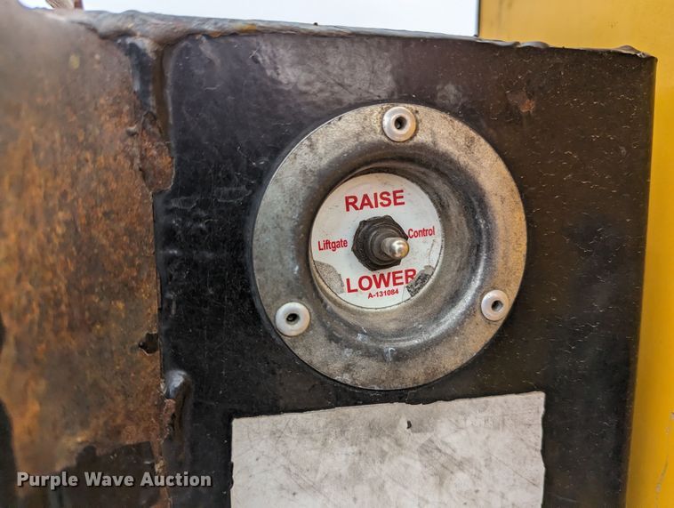 image for item LP9260 2016 Ford F350 Super Duty XL  utility bed pickup truck