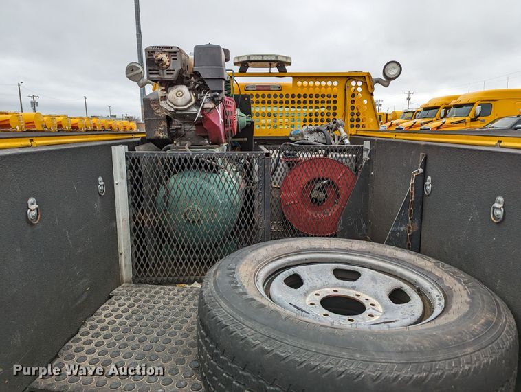 image for item LP9260 2016 Ford F350 Super Duty XL  utility bed pickup truck