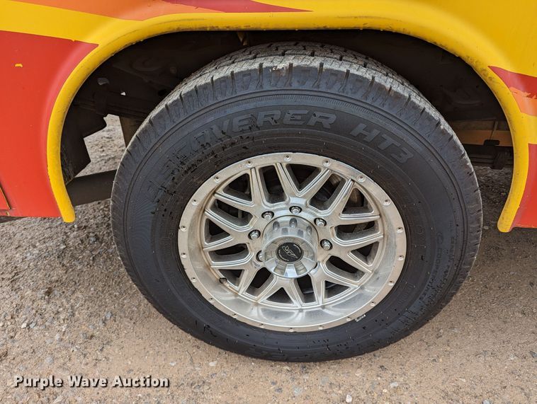 image for item LP9260 2016 Ford F350 Super Duty XL  utility bed pickup truck