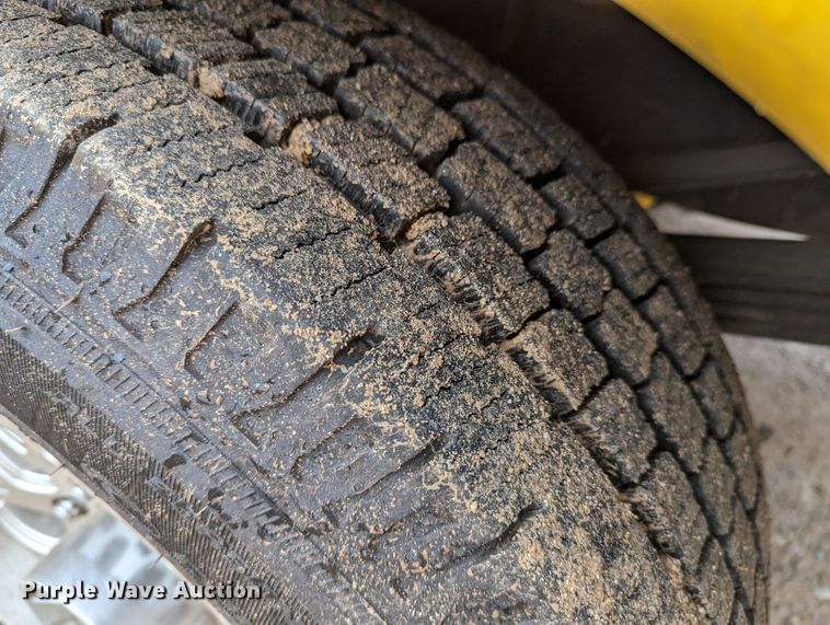 image for item LP9260 2016 Ford F350 Super Duty XL  utility bed pickup truck