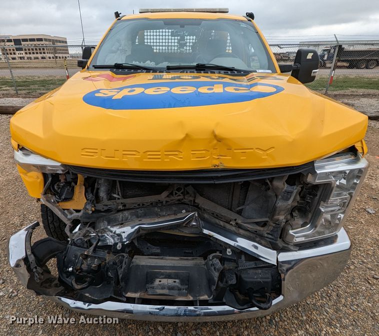 image for item LP9261 2019 Ford F350 Super Duty XL  utility bed pickup truck