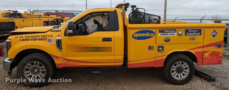 image for item LP9261 2019 Ford F350 Super Duty XL  utility bed pickup truck