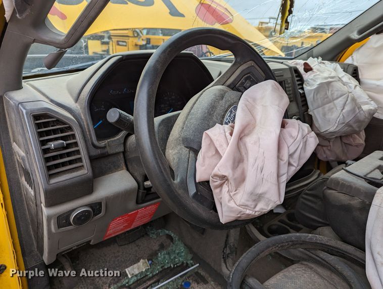 image for item LP9261 2019 Ford F350 Super Duty XL  utility bed pickup truck