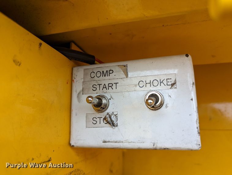 image for item LP9261 2019 Ford F350 Super Duty XL  utility bed pickup truck