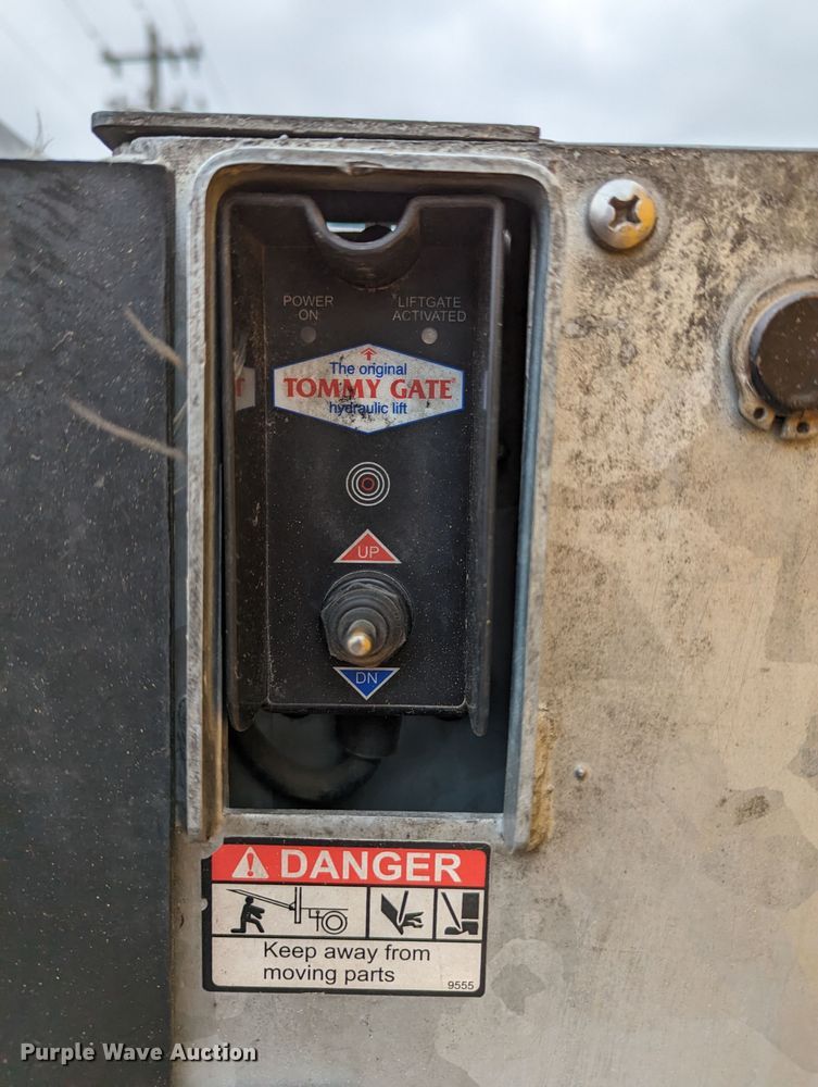 image for item LP9261 2019 Ford F350 Super Duty XL  utility bed pickup truck