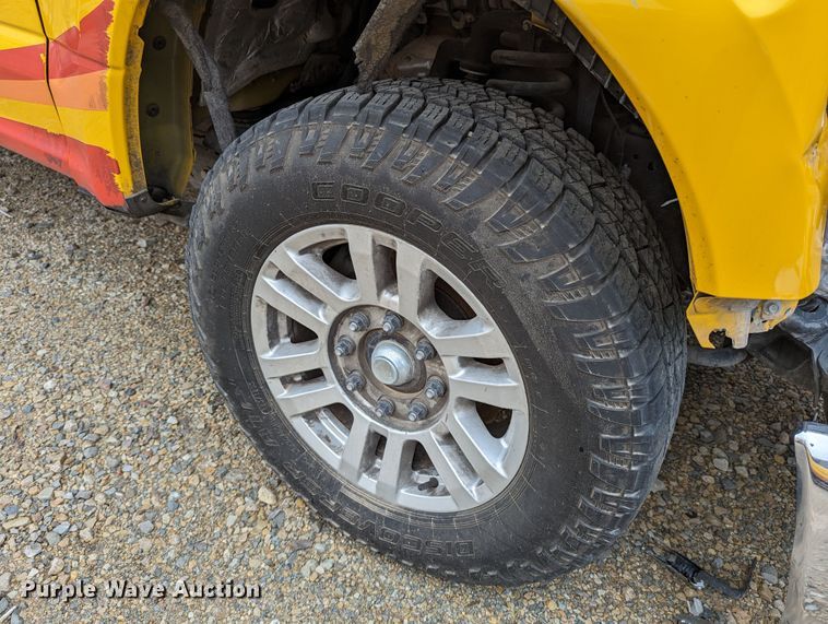 image for item LP9261 2019 Ford F350 Super Duty XL  utility bed pickup truck