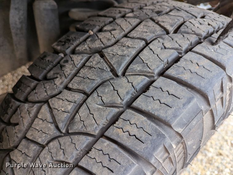 image for item LP9261 2019 Ford F350 Super Duty XL  utility bed pickup truck