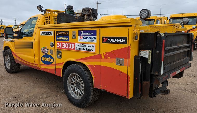 image for item LP9262 2016 Ford F350 Super Duty XL  utility bed pickup truck