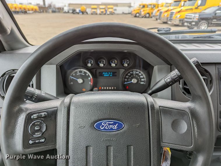 image for item LP9262 2016 Ford F350 Super Duty XL  utility bed pickup truck