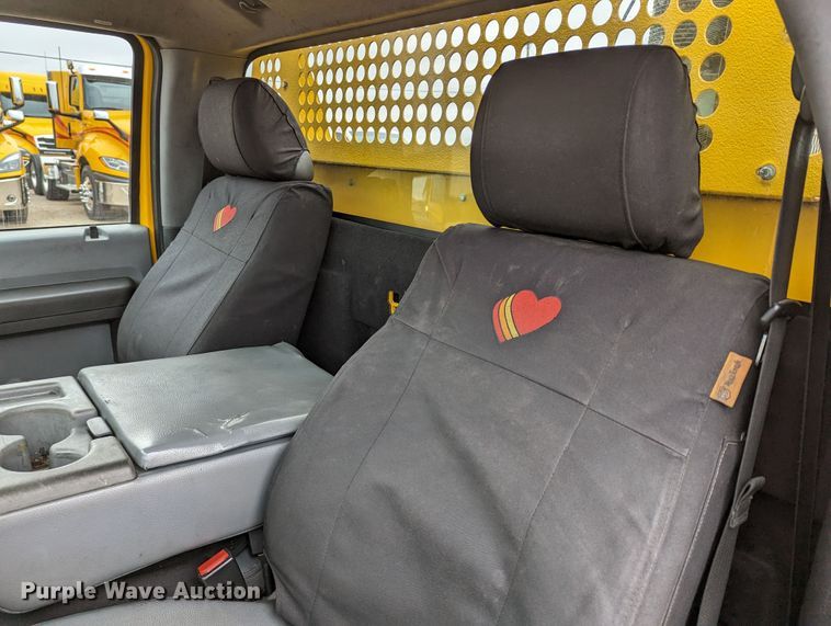 image for item LP9262 2016 Ford F350 Super Duty XL  utility bed pickup truck