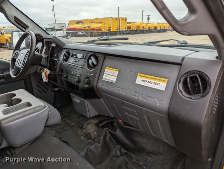 image for item LP9262 2016 Ford F350 Super Duty XL  utility bed pickup truck