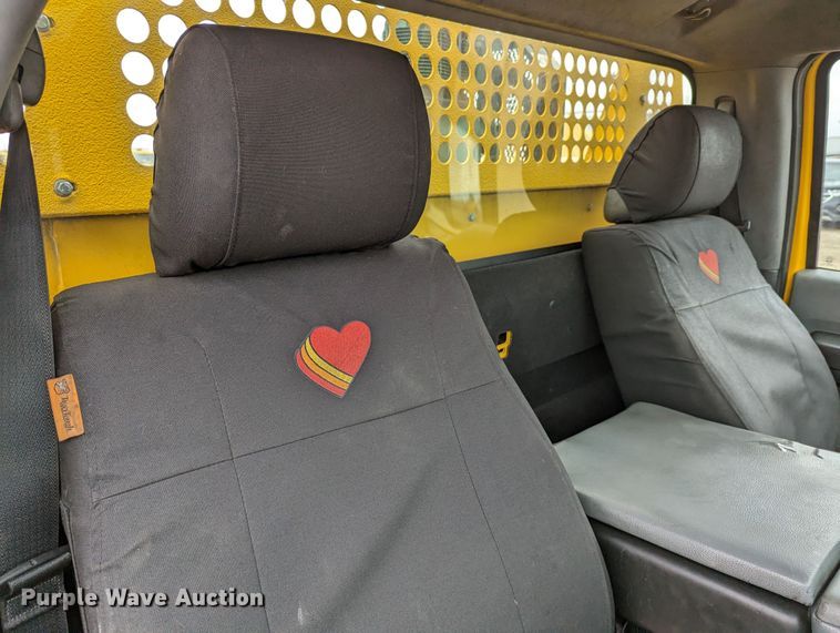 image for item LP9262 2016 Ford F350 Super Duty XL  utility bed pickup truck