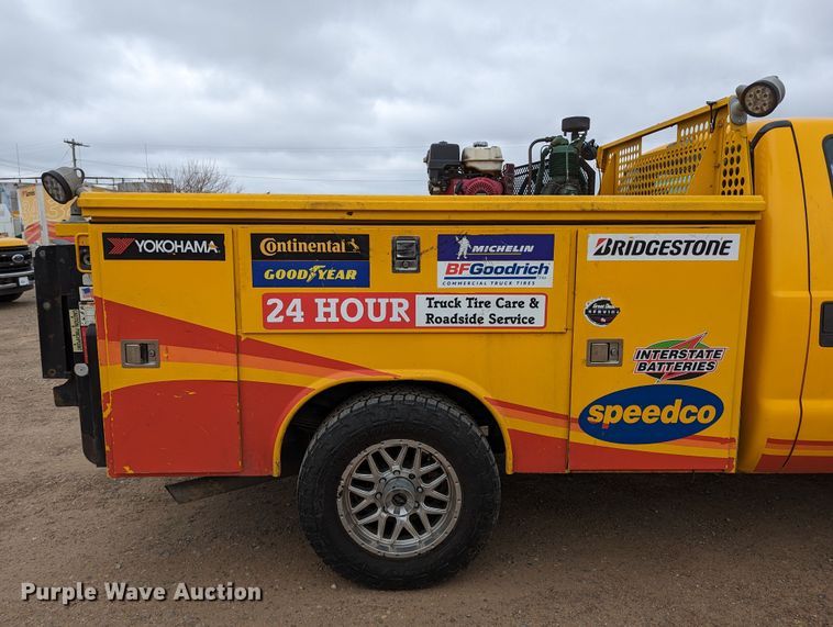 image for item LP9262 2016 Ford F350 Super Duty XL  utility bed pickup truck