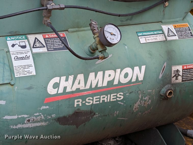 image for item LP9262 2016 Ford F350 Super Duty XL  utility bed pickup truck