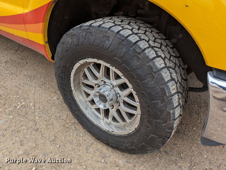 image for item LP9262 2016 Ford F350 Super Duty XL  utility bed pickup truck