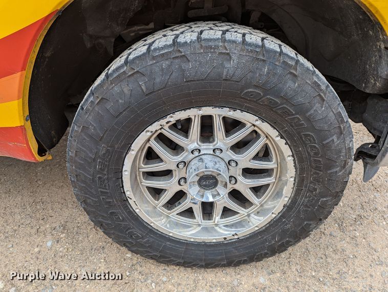 image for item LP9262 2016 Ford F350 Super Duty XL  utility bed pickup truck