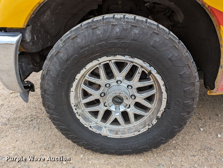 image for item LP9262 2016 Ford F350 Super Duty XL  utility bed pickup truck