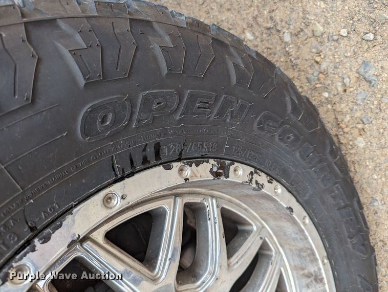 image for item LP9262 2016 Ford F350 Super Duty XL  utility bed pickup truck