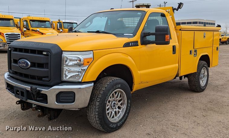 image for item LP9263 2016 Ford F350 Super Duty XL  utility bed pickup truck