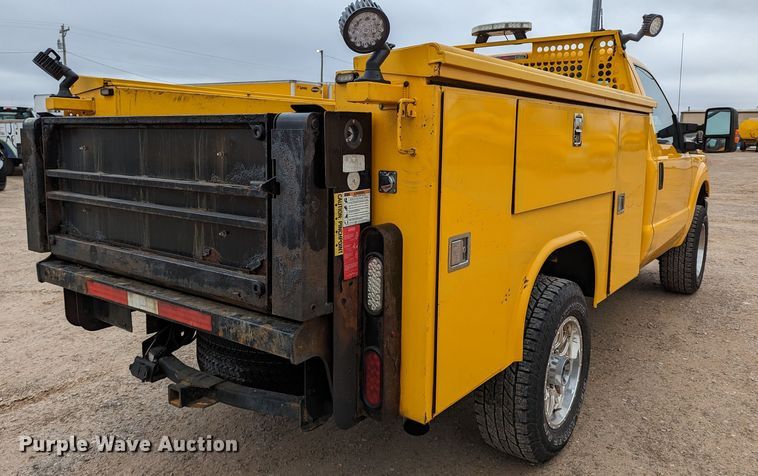 image for item LP9263 2016 Ford F350 Super Duty XL  utility bed pickup truck