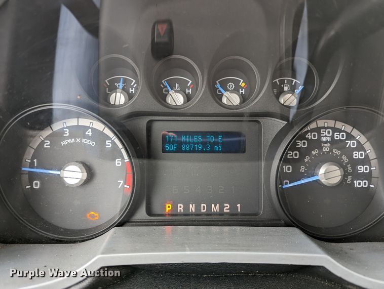 image for item LP9263 2016 Ford F350 Super Duty XL  utility bed pickup truck