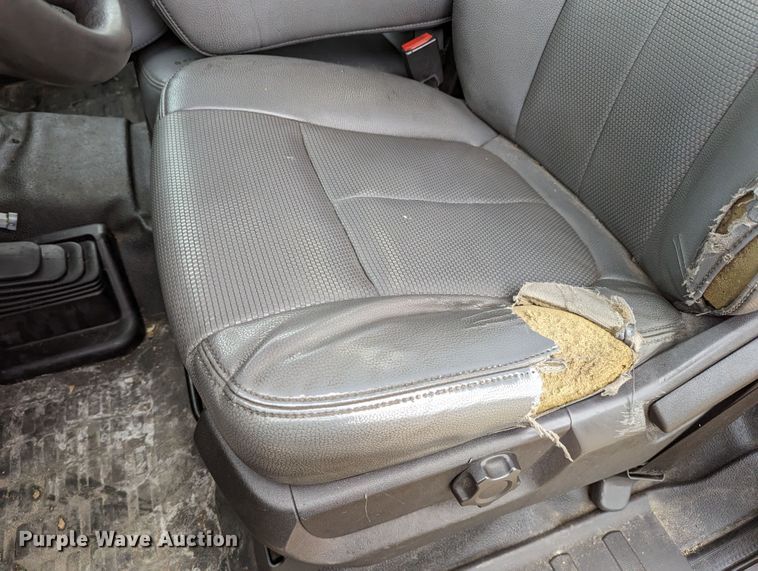 image for item LP9263 2016 Ford F350 Super Duty XL  utility bed pickup truck