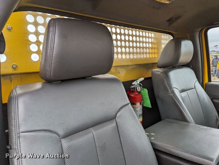 image for item LP9263 2016 Ford F350 Super Duty XL  utility bed pickup truck