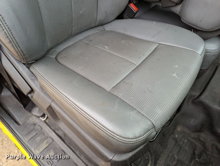 image for item LP9263 2016 Ford F350 Super Duty XL  utility bed pickup truck