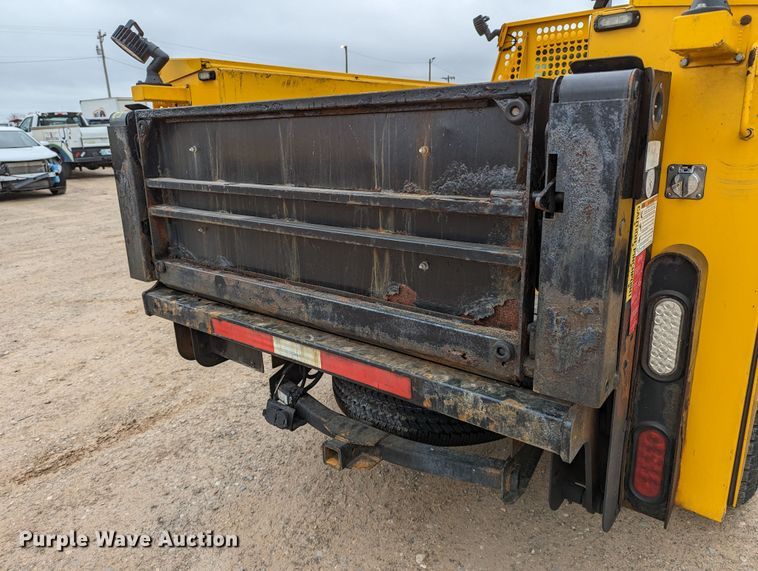 image for item LP9263 2016 Ford F350 Super Duty XL  utility bed pickup truck