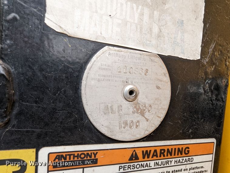 image for item LP9263 2016 Ford F350 Super Duty XL  utility bed pickup truck