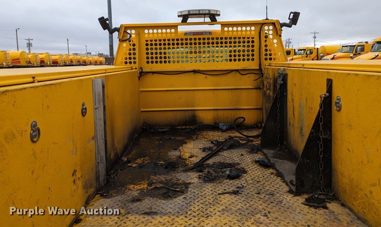 image for item LP9263 2016 Ford F350 Super Duty XL  utility bed pickup truck