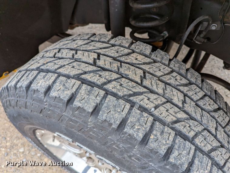 image for item LP9263 2016 Ford F350 Super Duty XL  utility bed pickup truck