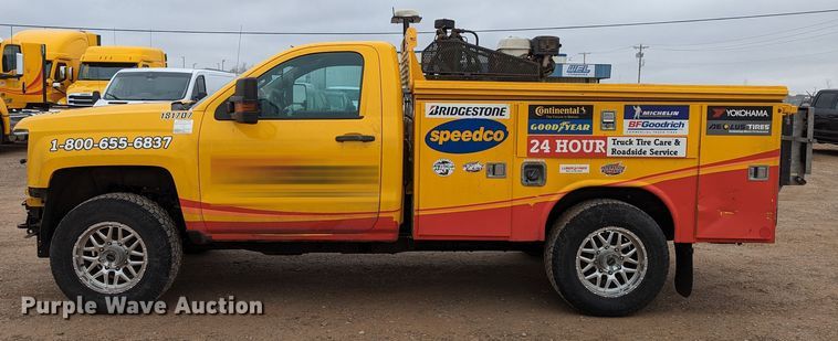 image for item LP9264 2017 Chevrolet Silverado 3500HD  utility bed pickup truck