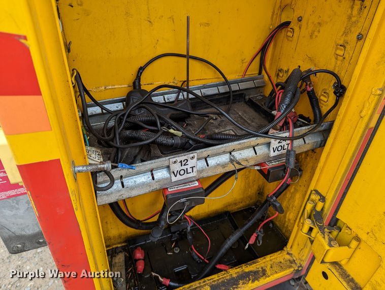 image for item LP9264 2017 Chevrolet Silverado 3500HD  utility bed pickup truck