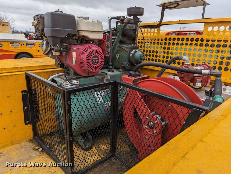 image for item LP9264 2017 Chevrolet Silverado 3500HD  utility bed pickup truck