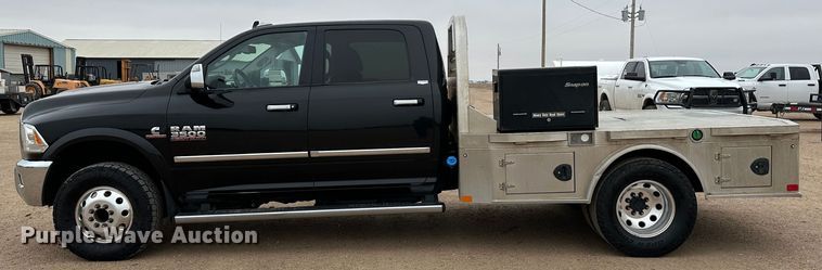 image for item LT9133 2018 Dodge Ram 3500  Crew Cab flatbed pickup truck