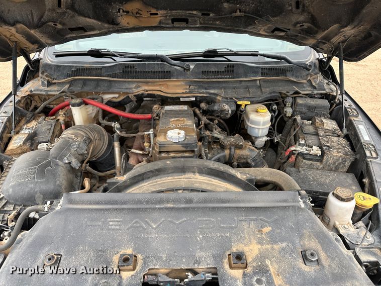 image for item LT9133 2018 Dodge Ram 3500  Crew Cab flatbed pickup truck