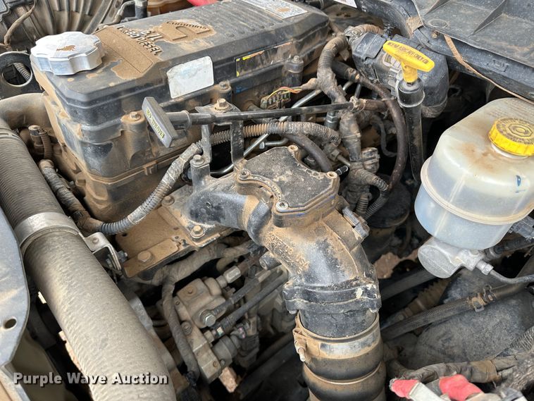 image for item LT9133 2018 Dodge Ram 3500  Crew Cab flatbed pickup truck