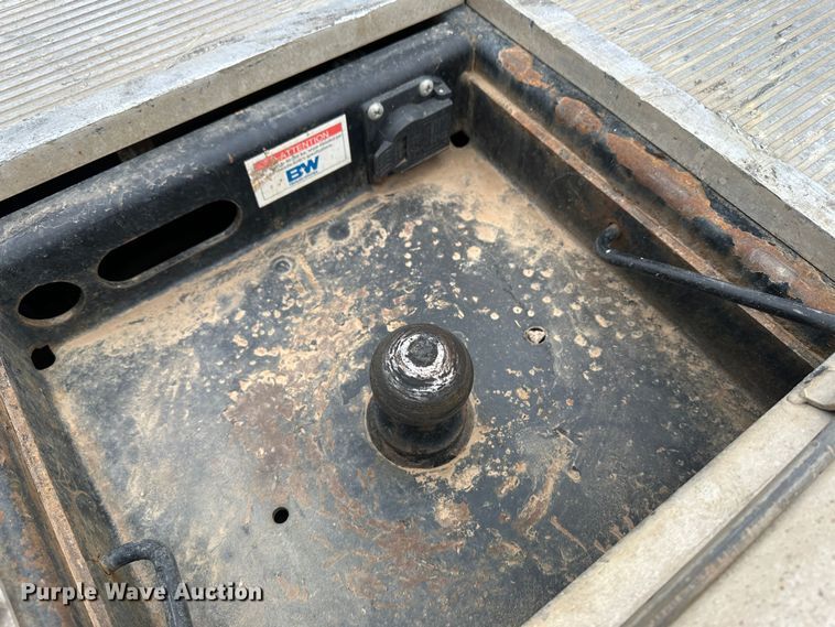 image for item LT9133 2018 Dodge Ram 3500  Crew Cab flatbed pickup truck